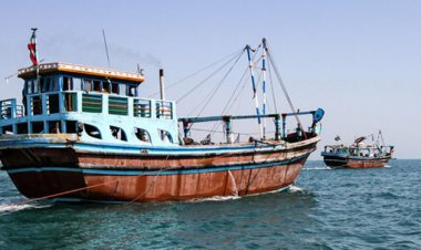 توقیف 2 شناور با انواع بار قاچاق در بندر گناوه