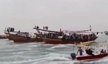 استقبال عجیب از عروس و داماد بوشهری در دریا!