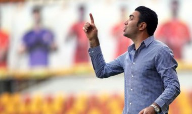 نکونام: نمی توانیم مدام تحت فشار باشیم