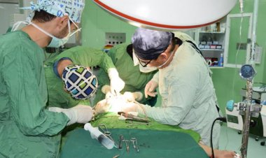 انجام یک عمل جراحی نادر در بندرعباس