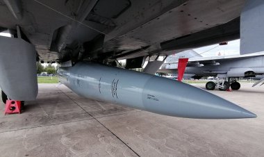 پرواز دشنه بر فراز اوکراین | موشک هایپرسونیک روسیه چه مشخصاتی دارد؟