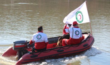 نجات ۴ گردشگر از غرق شدن در رودخانه کارون