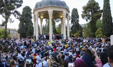 رئیس مجمع نمایندگان فارس: اداره آرامگاه حافظ به بخش خصوصی واگذار شود