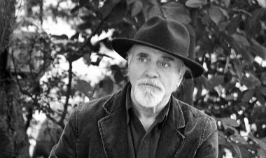 رضا براهنی در ایران به خاک سپرده خواهد شد