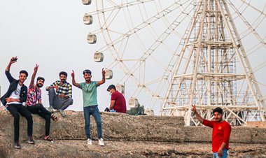 وزش شدید باد، مانع افتتاح چرخ و فلک بوشهر شد