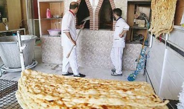 فرماندار قشم، دستور افزایش قیمت نان را صادر کرد/ افزایش قیمت در اوج کمبود نان و ازدحام مسافر