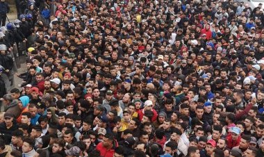 صف باورنکردنی برای خرید بلیط دوئل الجزایر-کامرون