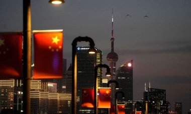 کارمندان چینی ناچار به خوابیدن در محل کار شده اند