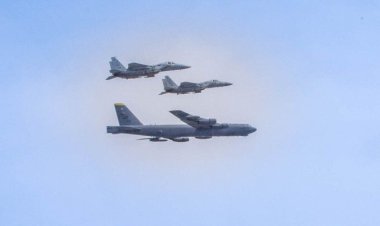 بمب افکن آمریکایی با اسکورت اسرائیلی راهی خلیج فارس شد