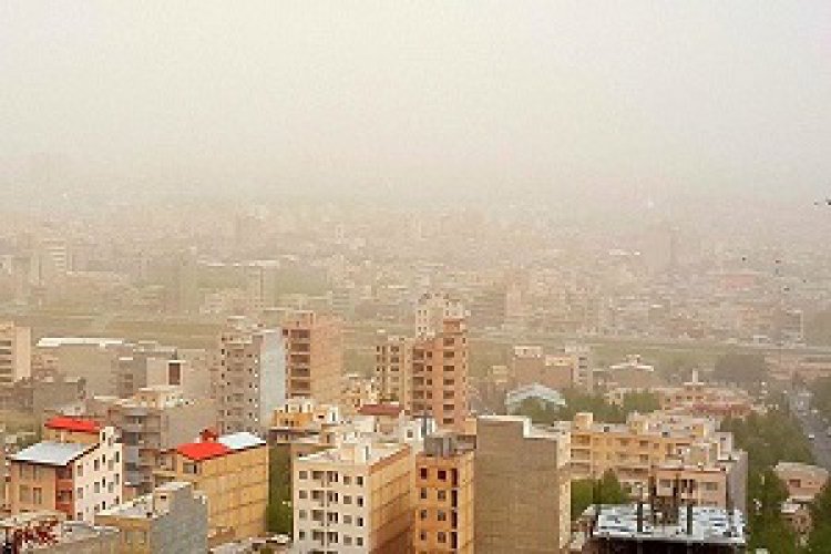گردو غبار به آسمان فارس رسید