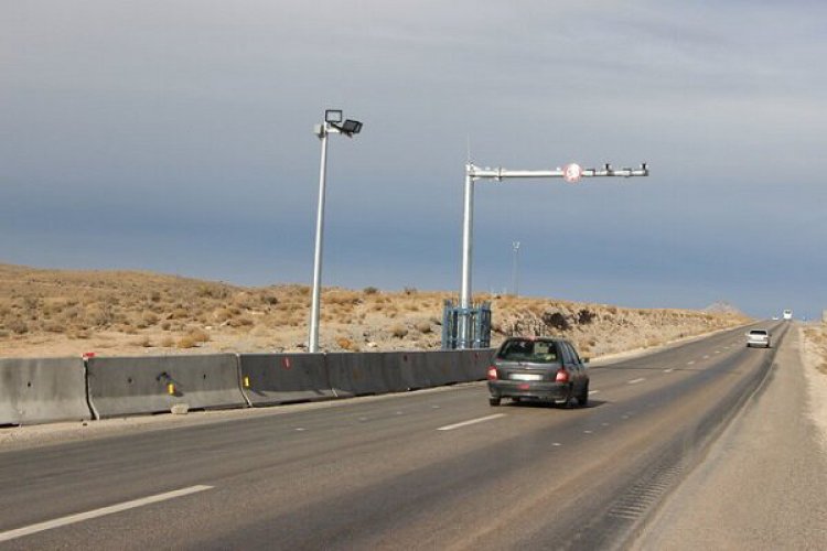 سرعت در جاده های استان فارس ١٠ کیلومتر کاهش یافت