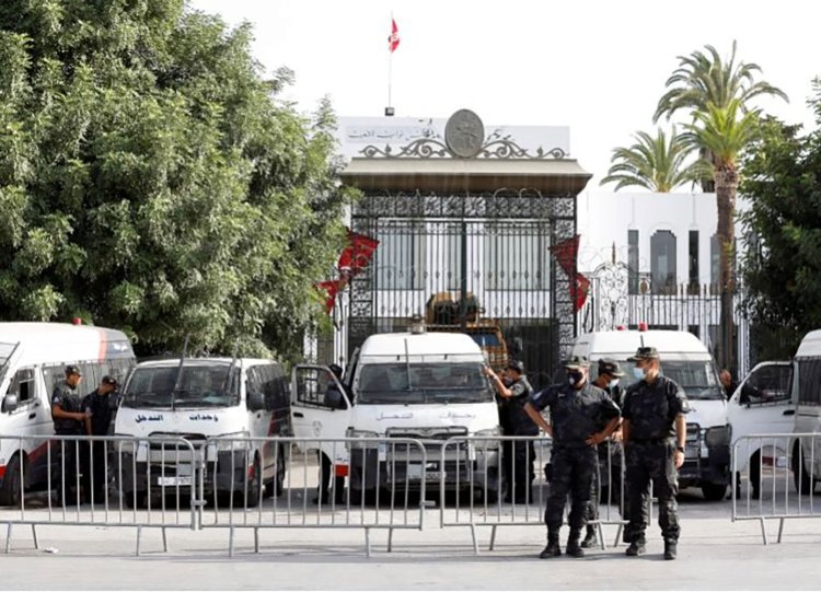 ‌پارلمان تونس منحل شد
