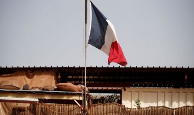 رئیس دستگاه امنیتی و اطلاعاتی فرانسه از کار برکنار شد