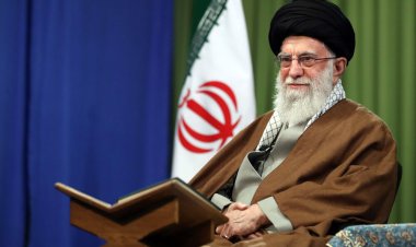 محفل انس با قرآن کریم در حضور رهبر معظم انقلاب در اولین روز ماه رمضان