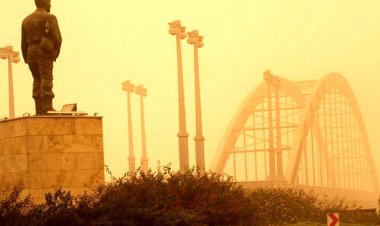 ببینید |  گرد و غبار از خوزستان تا خراسان رضوی را در بر گرفته است