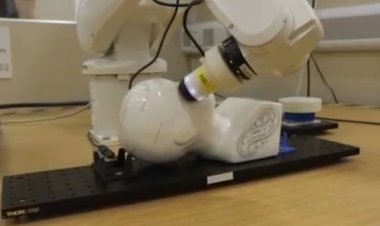 ساخت انگشت مصنوعی با قابلیت حس لامسه