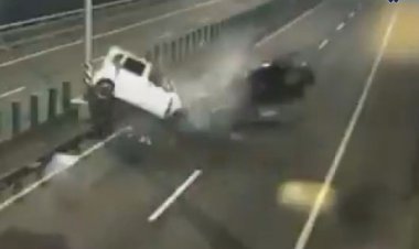 لحظه وحشتناک شاخ به شاخ شدن مرگبار دو خودرو وسط اتوبان