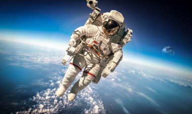 ساخت "ان‌اف‌تی" از آثار هنری گردشگران فضایی