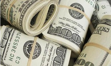 نگهداری دلار در خانه غیر قانونی میشود
