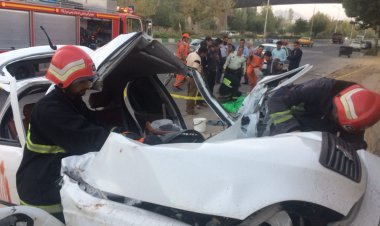 واژگونی خودرو در فارس ۲ کشته داشت