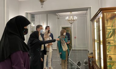 بازدید خانوادگی سفیر اسپانیا از مجموعه نیاوران