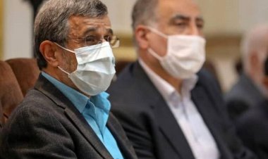 علت غیبت احمدی‌نژاد در دیدار کارگزاران نظام با مقام معظم رهبری