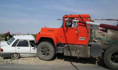 تصادف مرگبار یک تریلی با چند خودرو در جاده سیاخ-شیراز