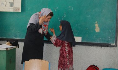 آموزش و پرورش ۱۰۰ هزار معلم جدید استخدام می‌کند