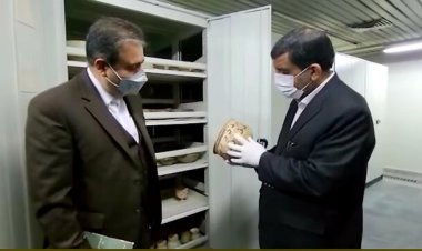 برخورد جنجالی ضرغامی با جام سفالین تاریخی | چرا برای نمایش یک اثر ۴۵۰۰ساله جا نداریم؟