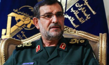 دریادار تنگسیری: دشمنان مرتب پیغام می‌دهند دست از انتقام خون حاج قاسم برداریم