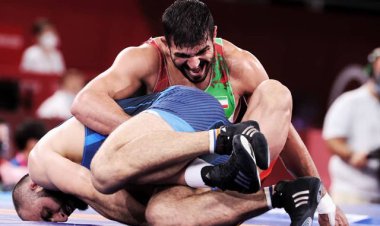 ۳ طلای آزادکاران ایران در ۵ وزن نخست قهرمانی آسیا