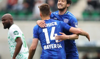 سردار و زوج شیکش در لورکوزن