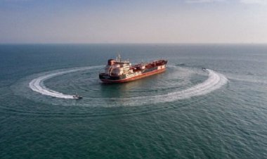 توقیف شناور خارجی حامل سوخت قاچاق