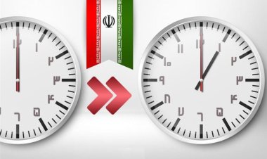 ساعت رسمی در سال ۱۴۰۲ تغییر نمی‌کند