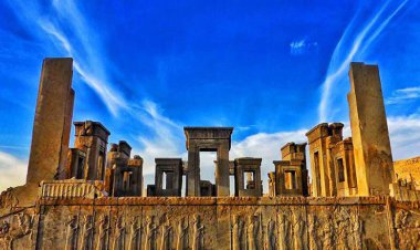 صدها قطعه سنگ دارای نقش برجسته در کاخ تچر کشف شد