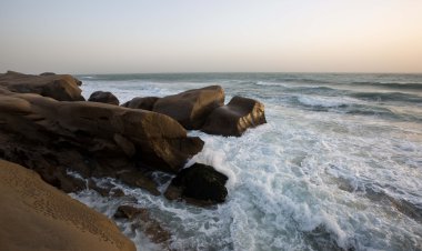 صدور هشدار سطح نارنجی دریایی در هرمزگان