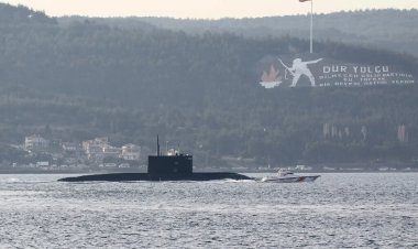 ببینید | حمله زیردریایی‌ روسیه با موشک هدایت‌ شونده به اوکراین