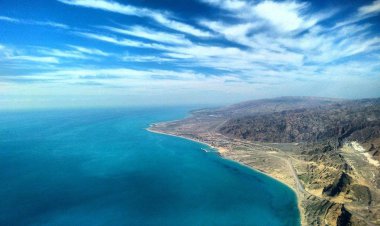 یه ملت عاشق پشت تو وایستاده