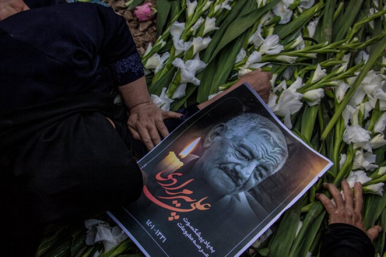 تشییع و خاکسپاری پیکر پیرِ خبرنگاری استان بوشهر