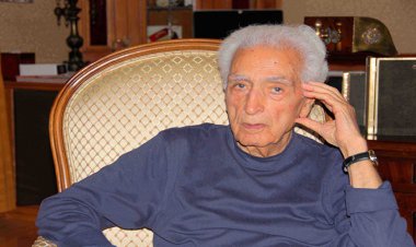 محمدعلی اسلامی ندوشن به صورت امانی و موقت در کانادا به خاک سپرده شد