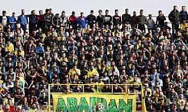 ببینید |  هواداران فوتبال در آبادان