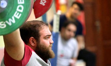 یوسفی با رکوردشکنی مردطلایی وزنه برداری ایران شد