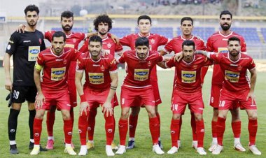 بازیکن پرسپولیس یک هوادار را زیر گرفت!