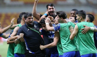 سایه استقلال روی جام