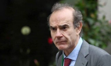 اطلاعات موبایل مورا در بازگشت از تهران تخلیه شد؟