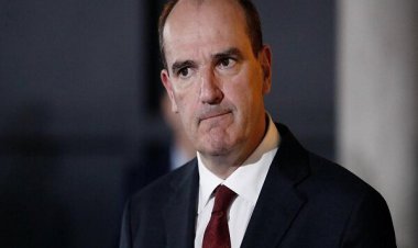 نخست وزیر فرانسه استعفا داد