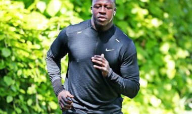 آزادی مدافع جنجالی از زندان با پابند!