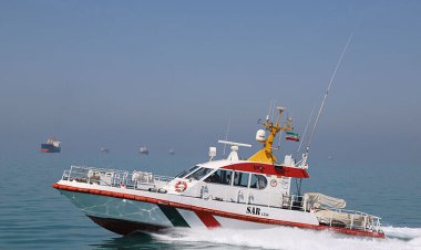 ۱۳ نفر از سرنشینان ۲ شناور حادثه دیده در خلیج فارس نجات یافتند