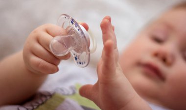 پستانک هوشمندی که جایگزین آزمایش خون می‌شود