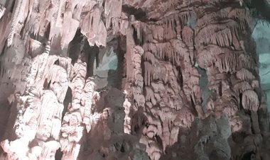 زیرساخت های خدماتی غار ده شیخ توسعه می یابد